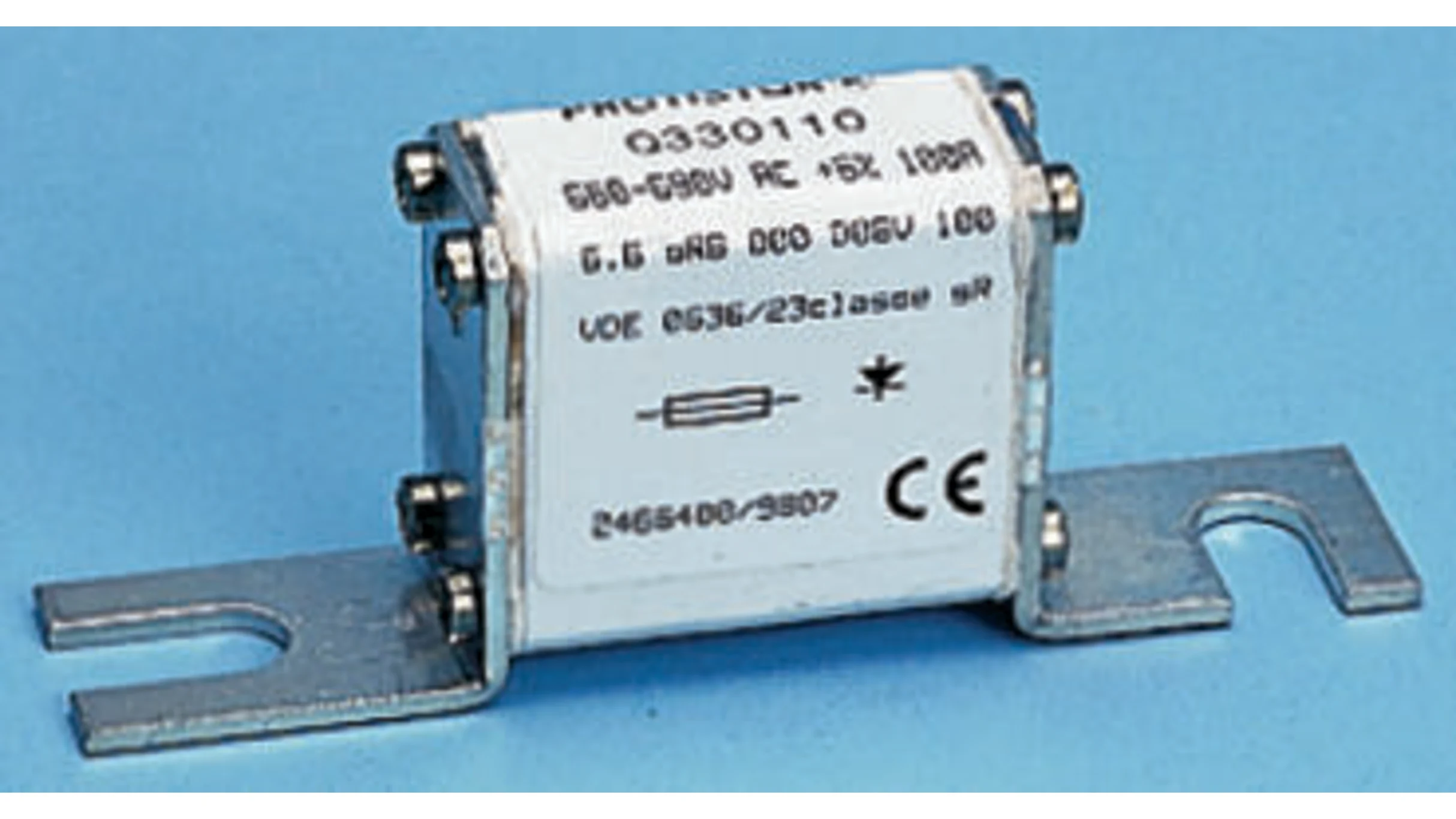 Fusibles a pattes Mersen B330028